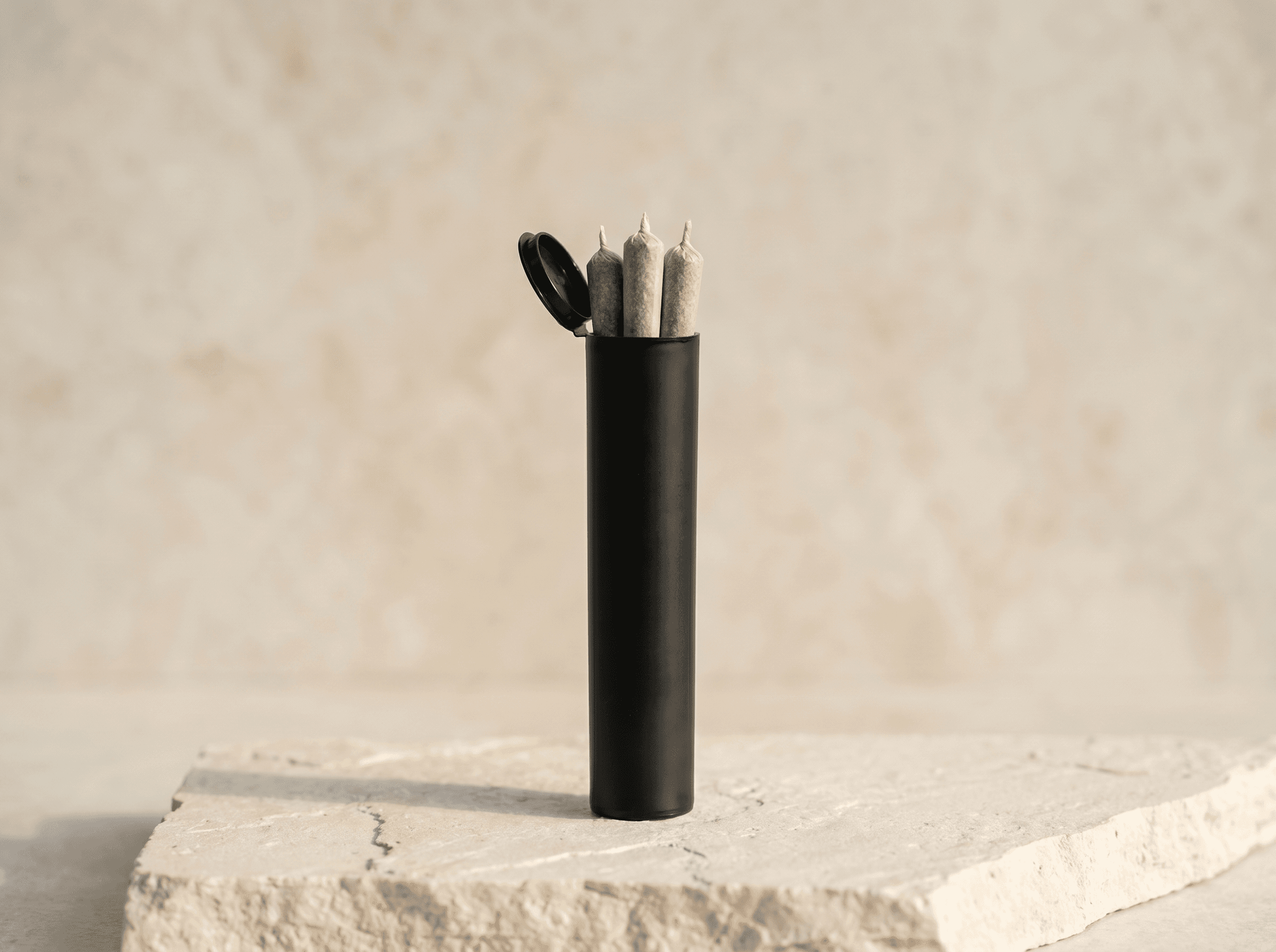Black CR Pop Top 25x114mm Front three-quarter hero white scenery product image