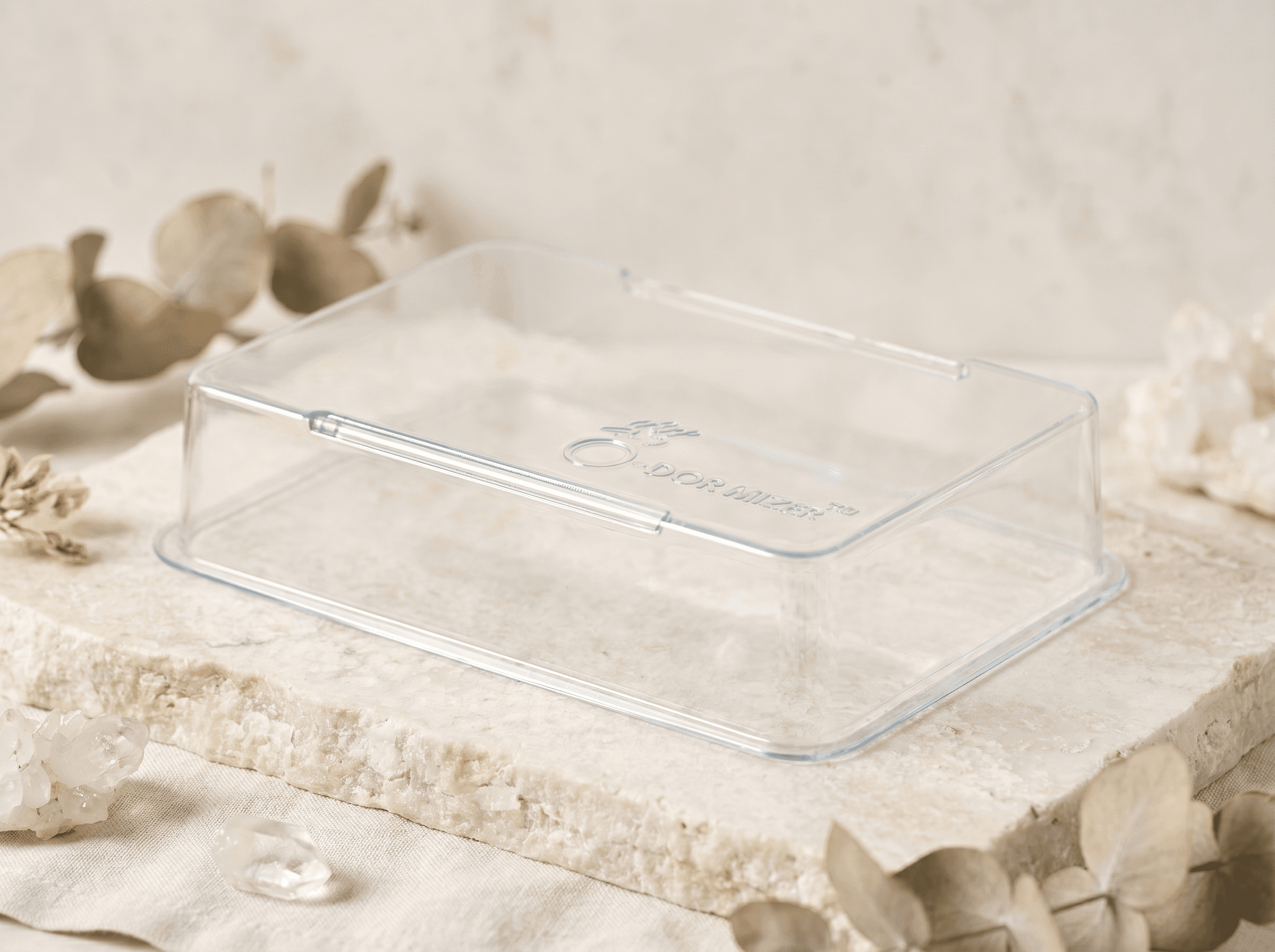 Odormizer insert, LID Front three-quarter hero white scenery product image